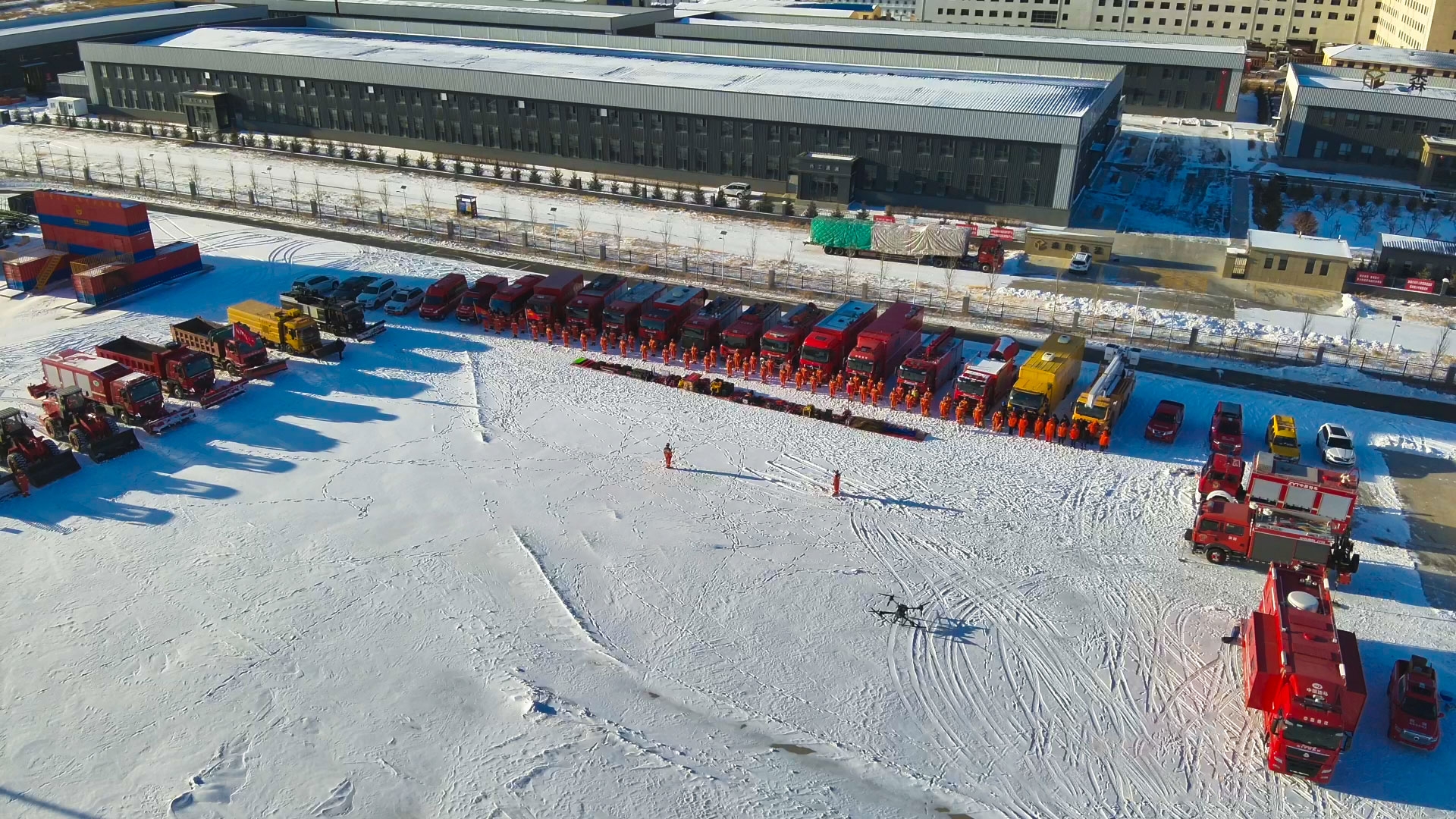 锡林郭勒盟消防救援支队组织开展低温雨雪冰冻灾害救援实战拉动演练