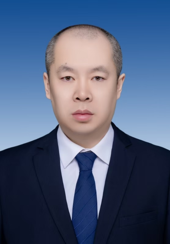 王飞 局党组成员、副局长